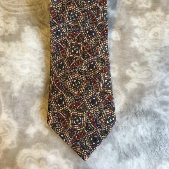 CHANEL Silk Tie - Picture 1 of 5